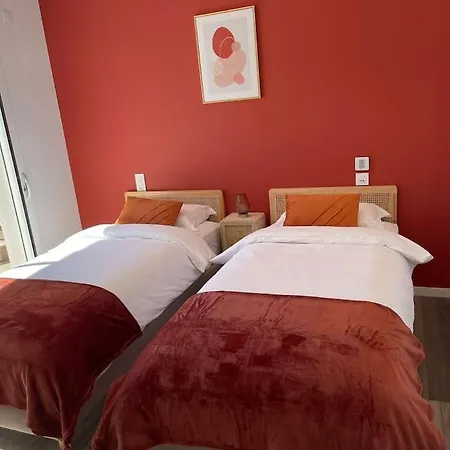 Hotel Moderne Avec Piscine, 300m De La Saint-Hilaire-de-Riez